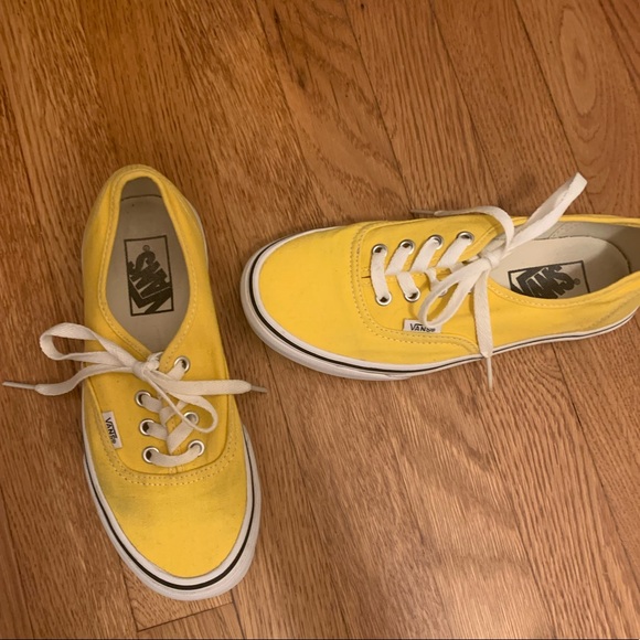 Yellow classic vans - mespetitesfeuilles.fr